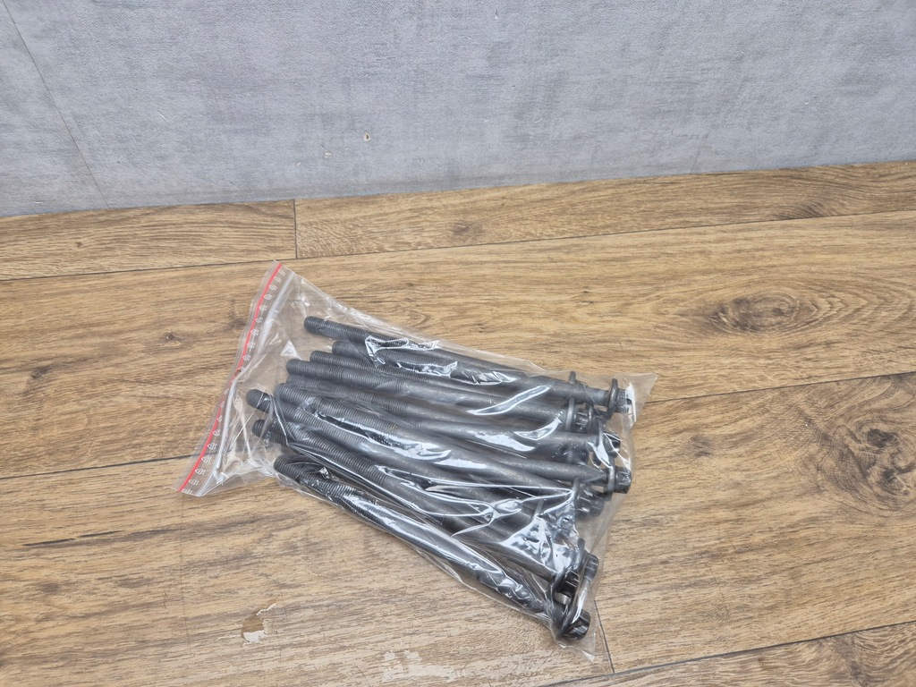 фото №1, Bmw n57 дизель комплект винт болты головки