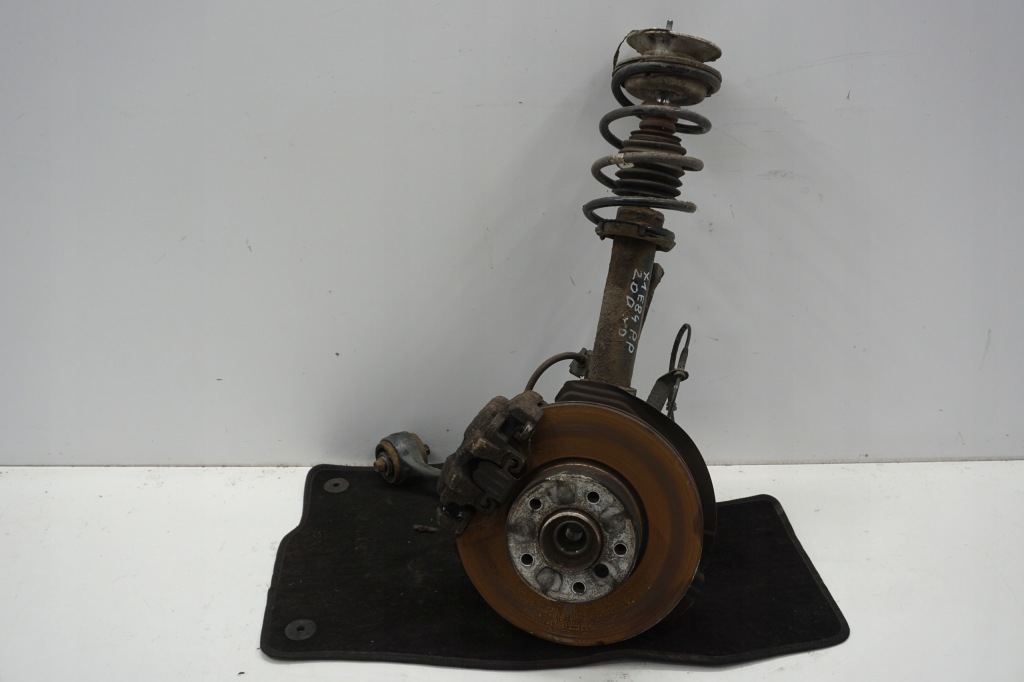 фото №1, Bmw x1 e84 x-drive поворотный кулак правый перед 2.0d