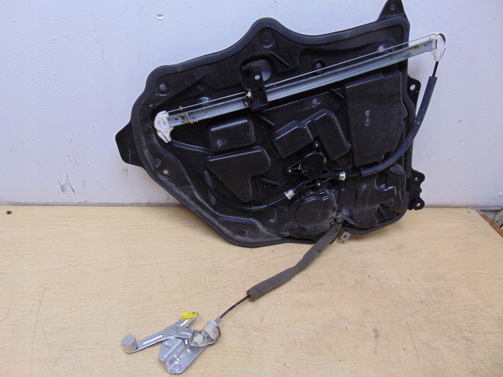 фото №5, Механизм стекло правый задняя mazda 5 ii cw europa