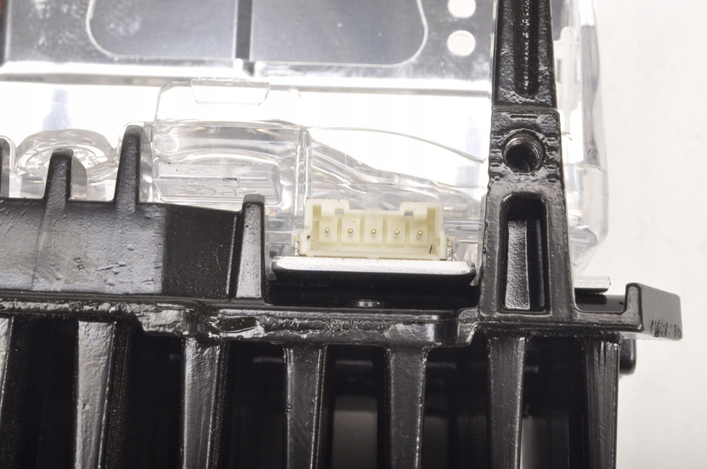 Bmw f40 преобразователь модуль led 90147415 19r в Украине