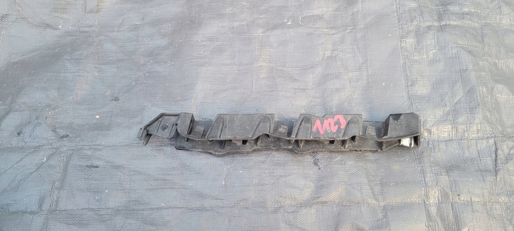 Купити Citroen c4 04- напрямна бампера правий перед