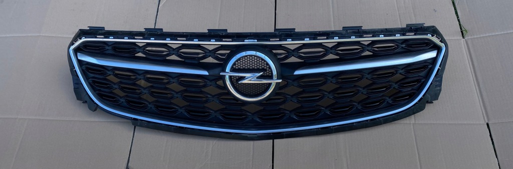 фото №1, Решітка радіатора opel insignia opc po faceliftingu gsi satyna