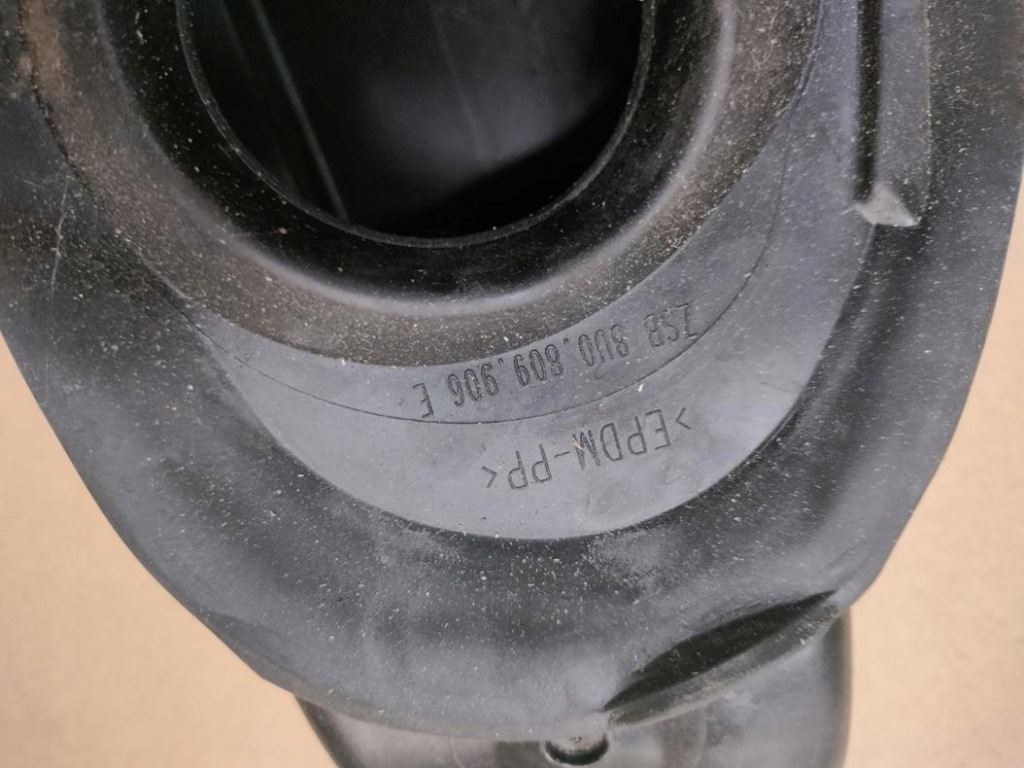 фото №4, Audi q3 8u кришка заливної пального оригінал