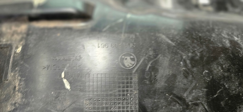 фото №10, Подкрылок skoda enyaq 5la левый левая перед orginał передние