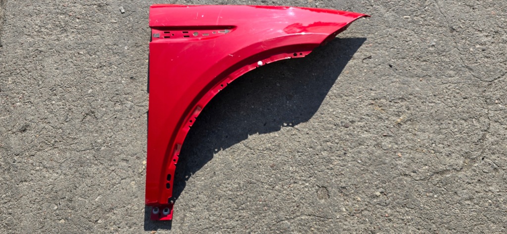 Купить Jaguar e-pace x540 17- крыло правый перед