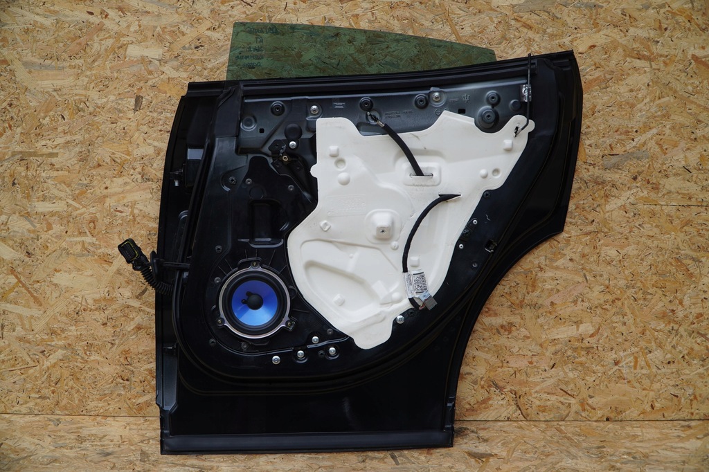 фото №7, Дверь правый перед lub правый задняя полный maserati levante vr815/b идеальное состояние