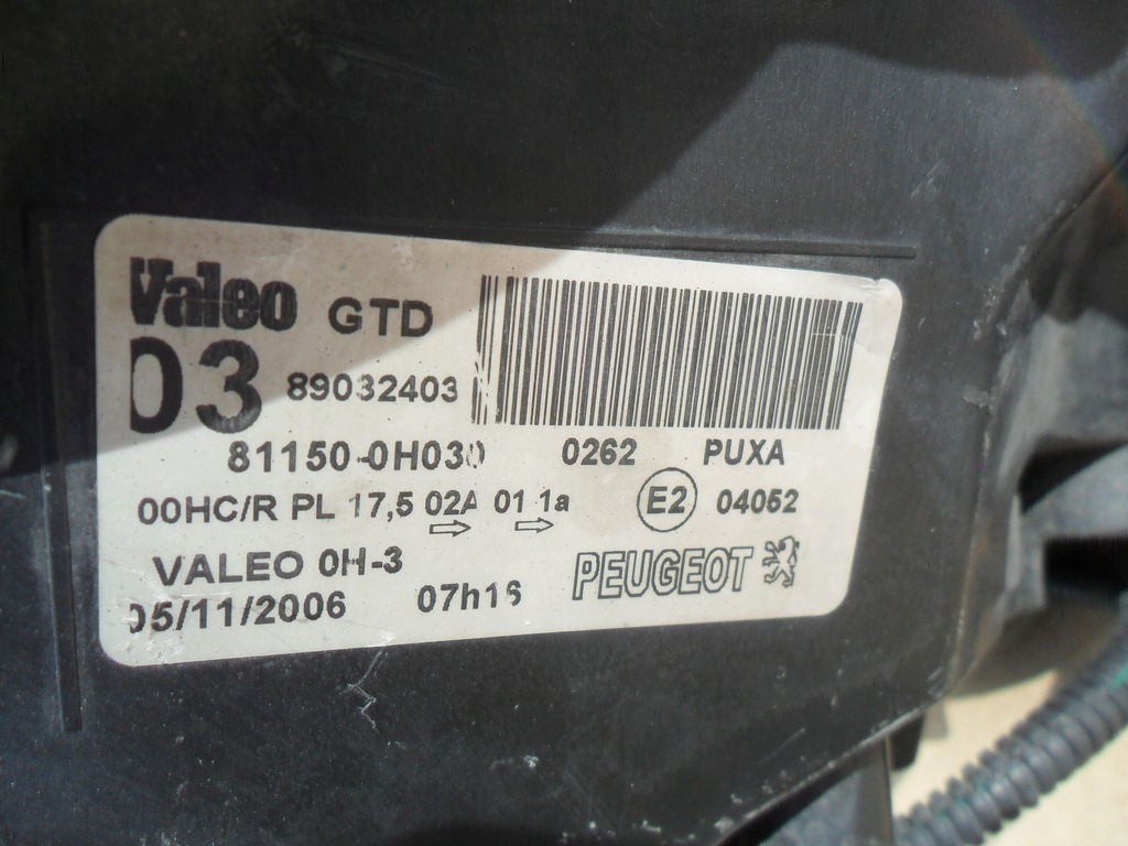 фото №15, Peugeot 107 81150-0h030 лампа передняя правая