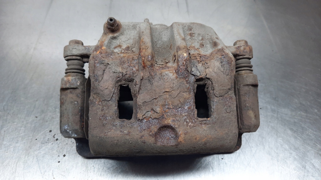 фото №1, Суппорт тормозной перед правый hyundai trajet 2.0d 02r