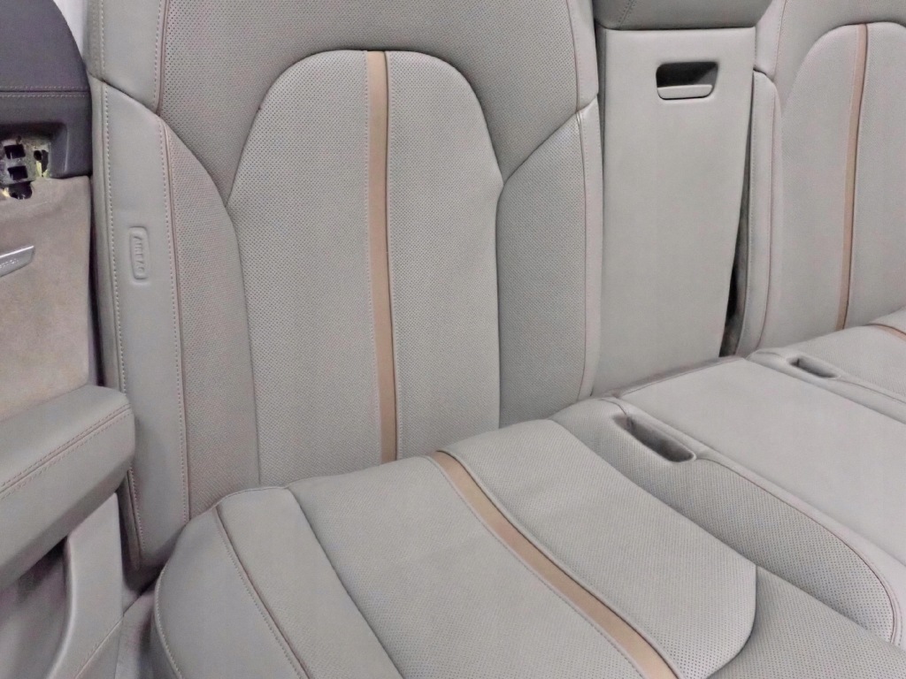 Сидіння сидіння бардачки обшивки панель приладів масаж a8 d4 4h Оригінал