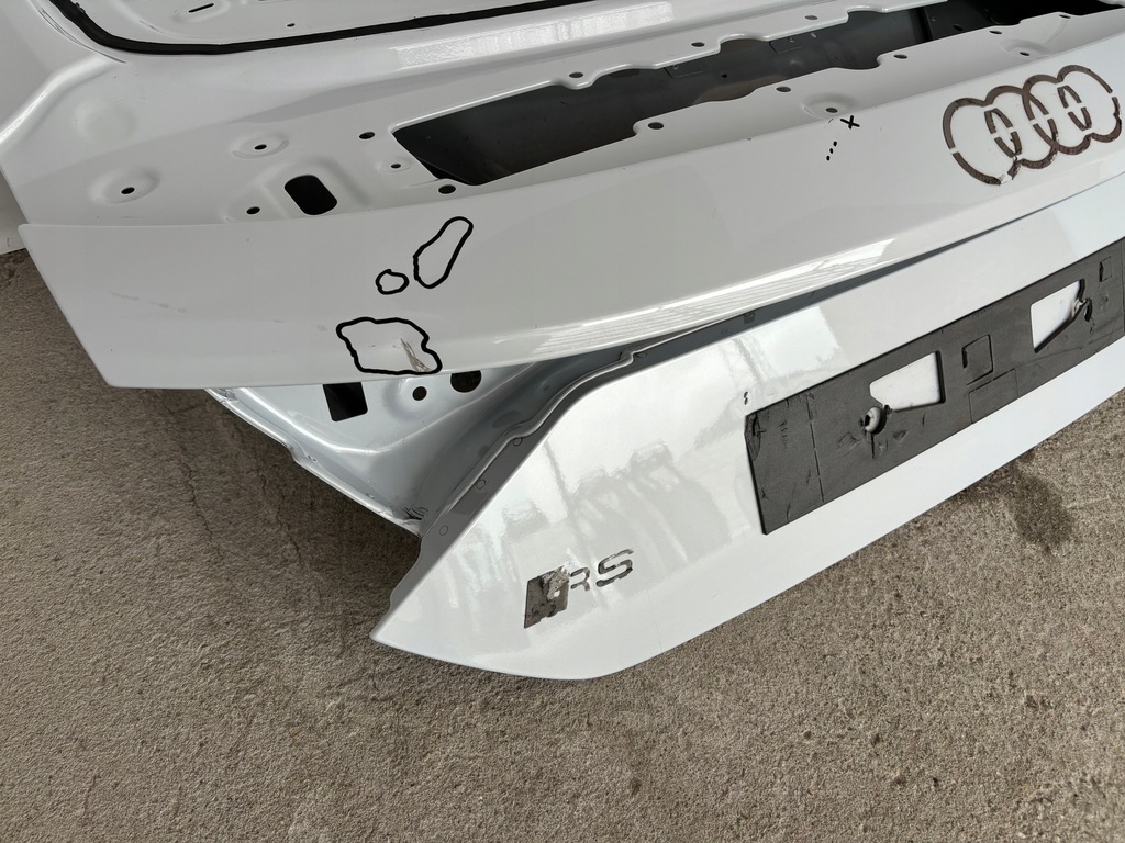 фото №5, Audi e-tron gt кришка багажника багажника задня