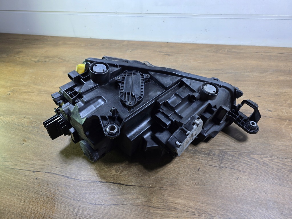 фото №10, Skoda scala лампа перед передня full led права 657941016a