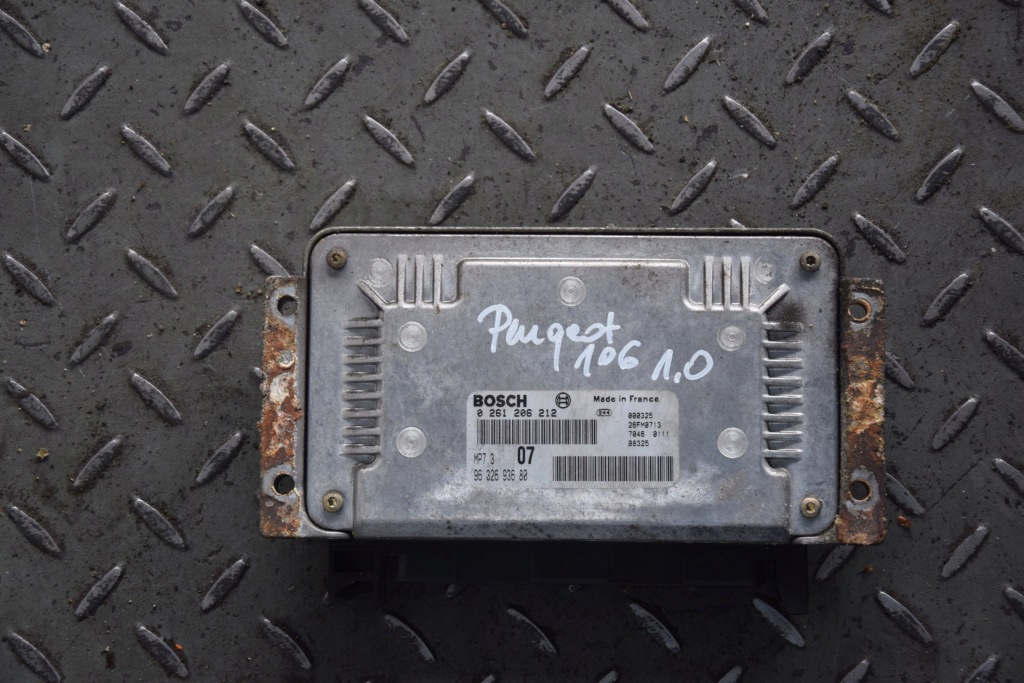 фото №1, Бортовий комп'ютер peugeot 106 0261206212