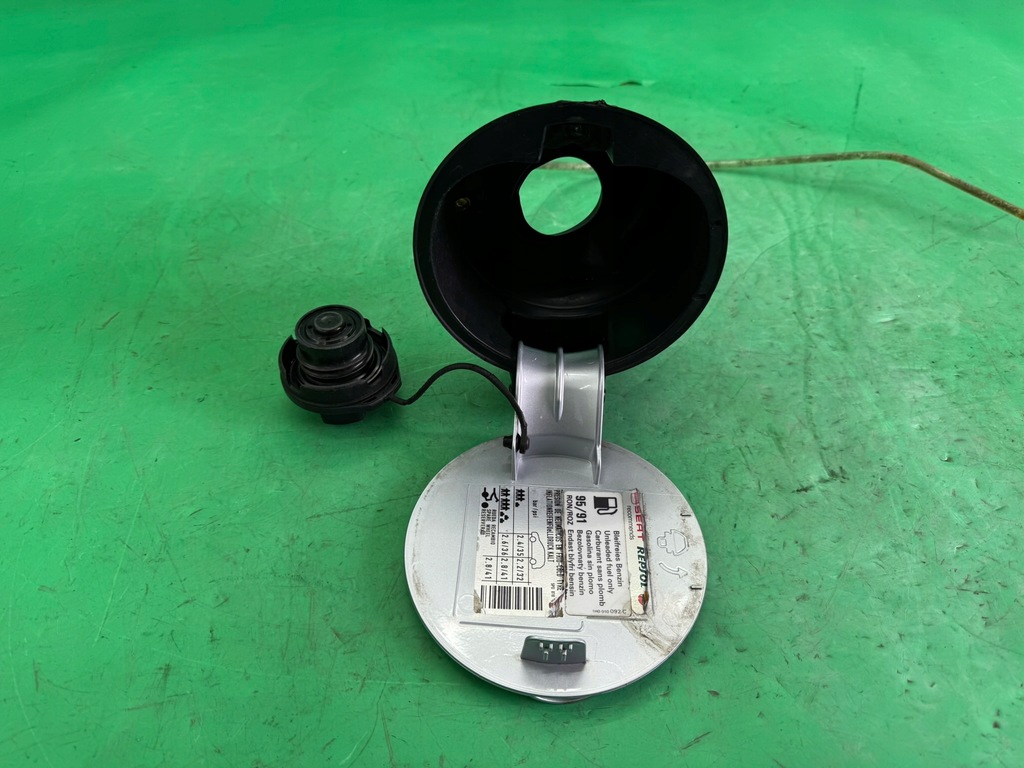 фото №9, Кришка заливної пального кришка срібляста 5p5809905 seat altea xl 04- лак: ls7y