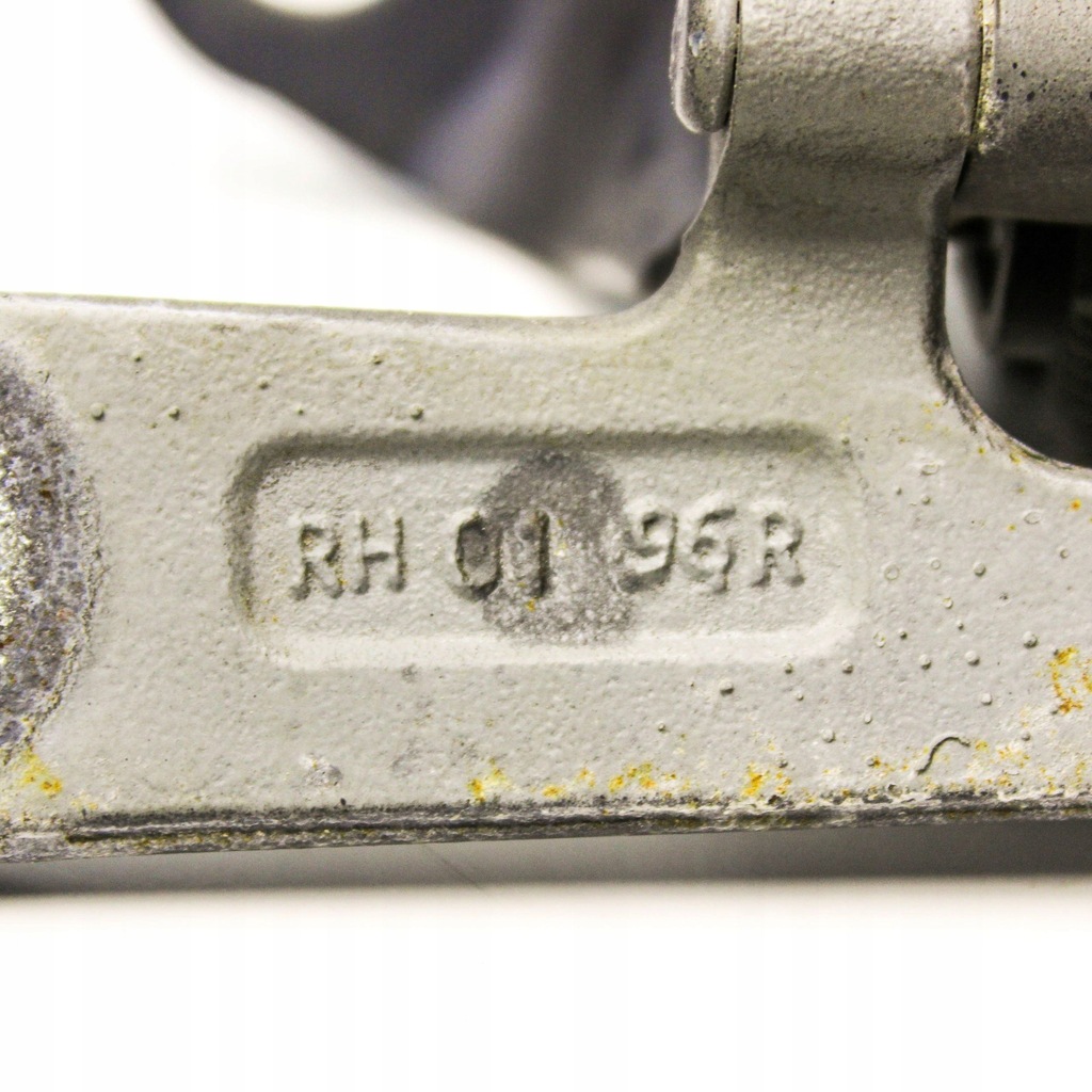 фото №5, Jaguar xk - xkr 2007 правая сторона петля крышки задний багажника c2p11394