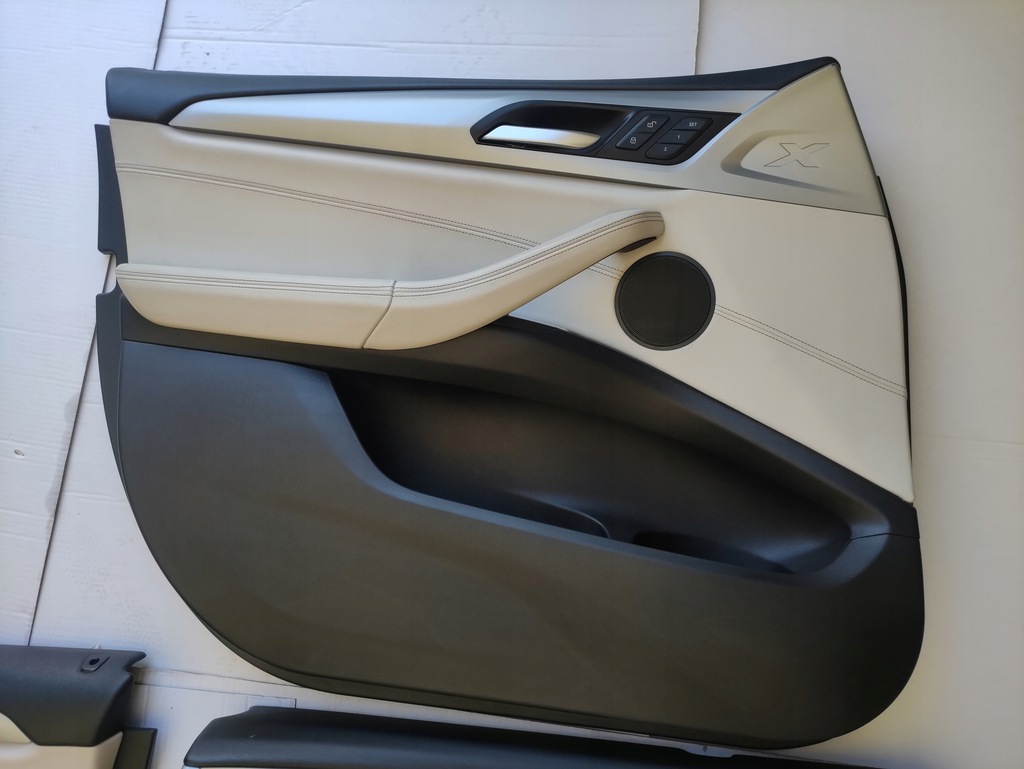 фото №5, Обшивка оббивка двері салон bmw x3 g01 шкіра