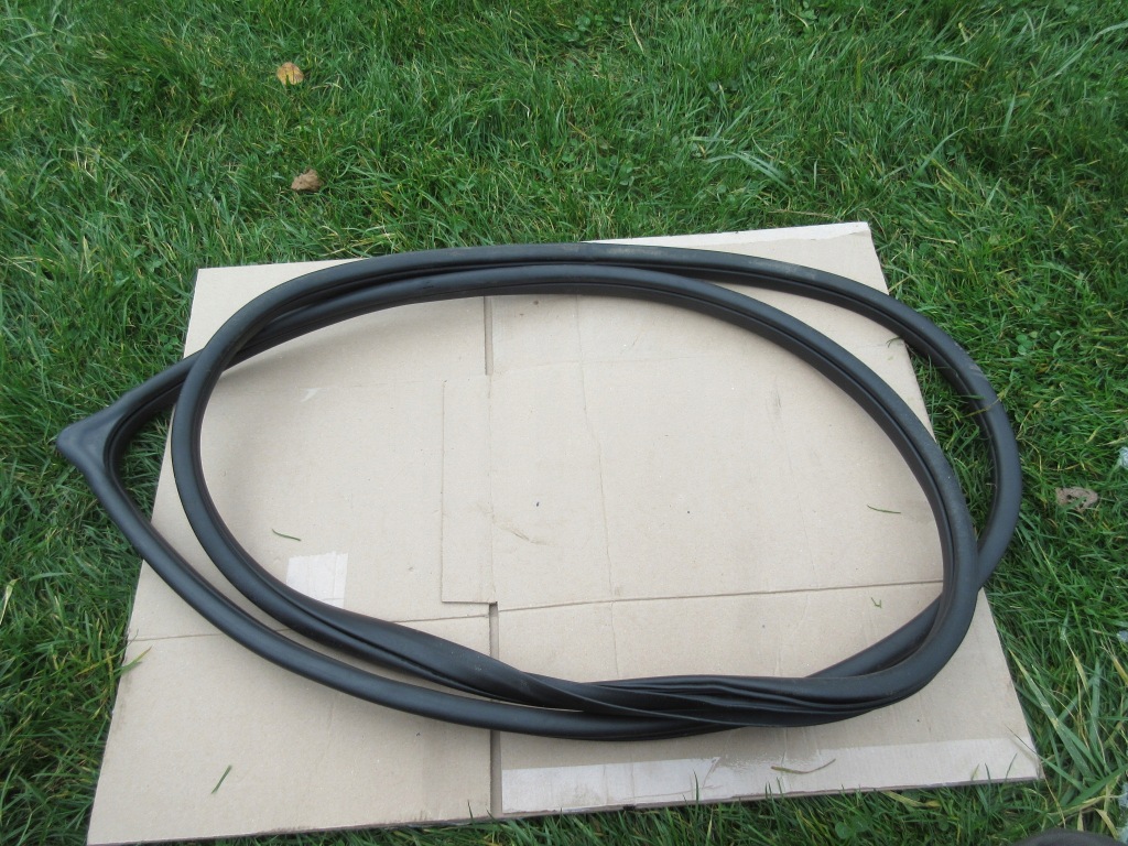 фото №1, Прокладка двері правий перед hyundai i40 11-15