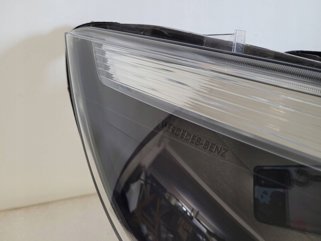 Mercedes w447 a447 447 лампа права фара правий a4479067800 оригінал Київ