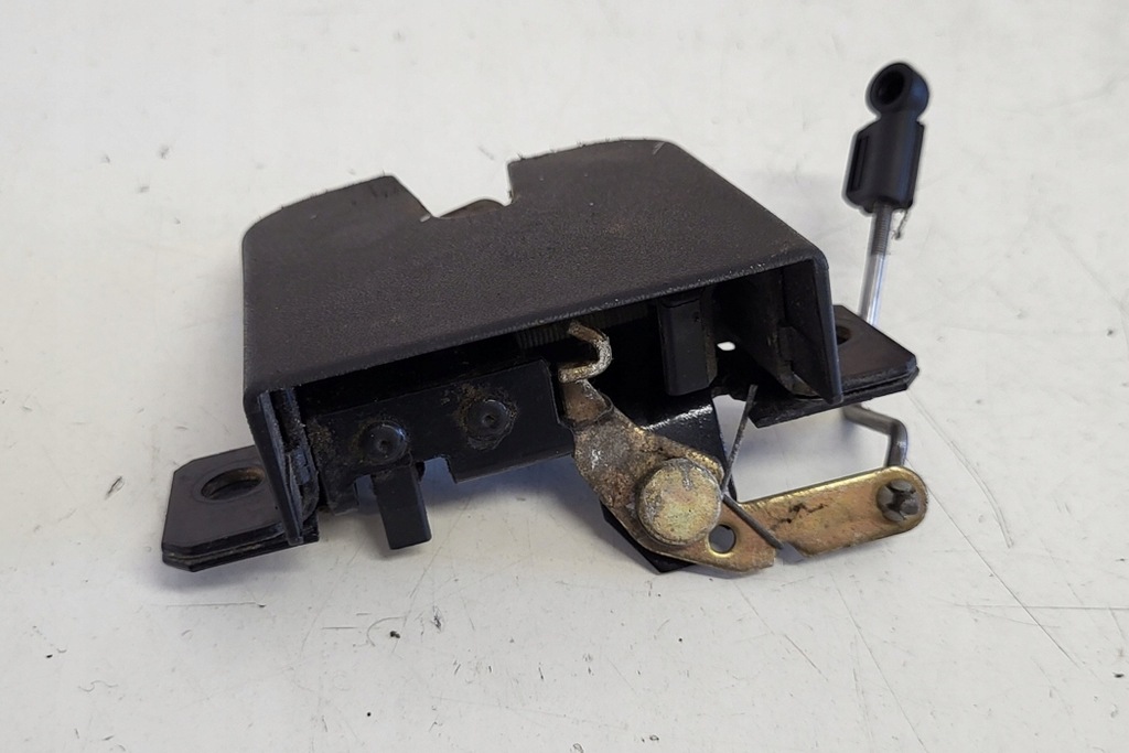 фото №7, Замок крышки багажника vw transporter v t5 minibus / passenger 7h0827505