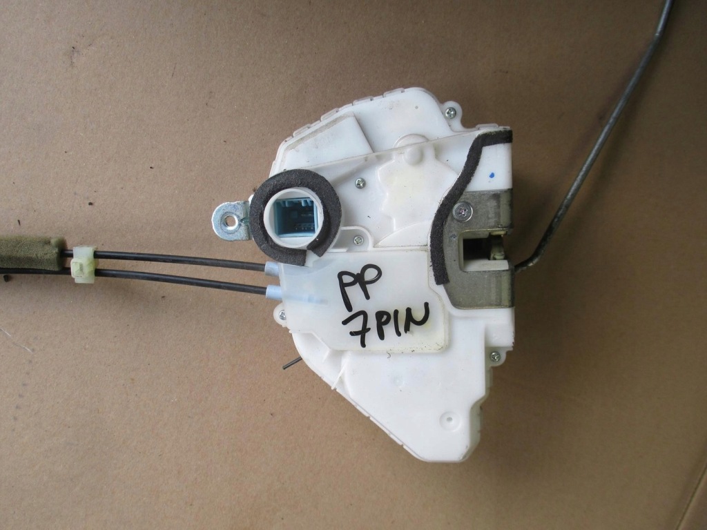 фото №1, Civic 8 viii sedan 06- замок правый передний 7 pin