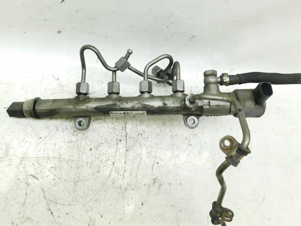 фото №12, Молдинг впрыскная клапан топлива mercedes w176 w246 c117 x156 2.2 cdi om651