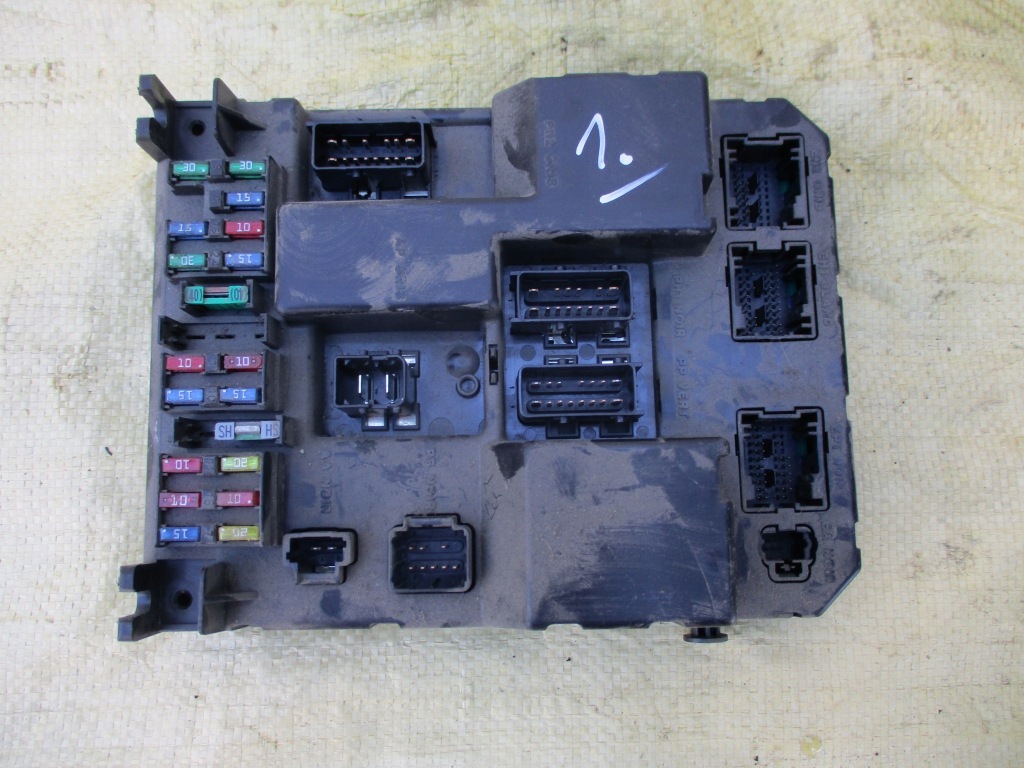 фото №1, Peugeot citroen коробка модуль bsi 9651197580a