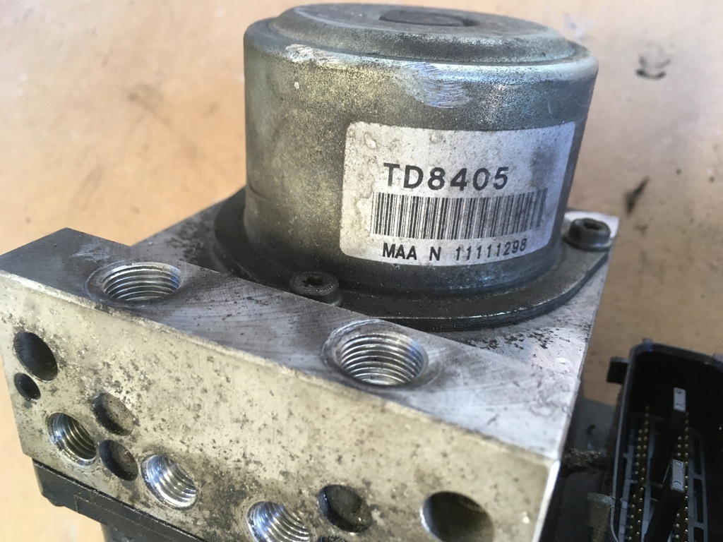 фото №9, Блок керування насос abs renault koleos i