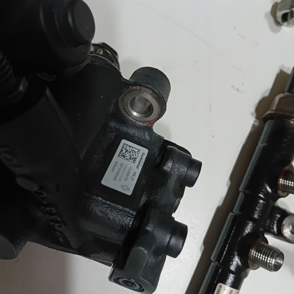 фото №9, Nissan navara d23 renault 2.3 форсунки / комплект система паливний