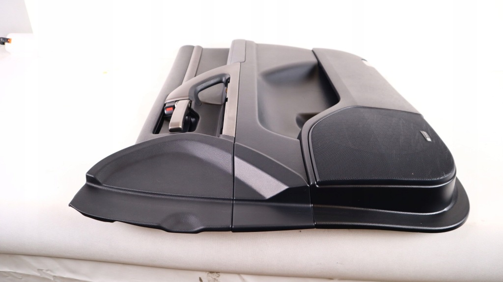 Toyota land cruiser 200 обшивка дверь правая  перед с Разборки