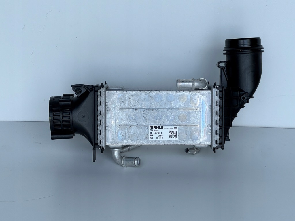 Купити Радіатор повітря інтеркулер vw audi passat a3 golf 04e145785e
