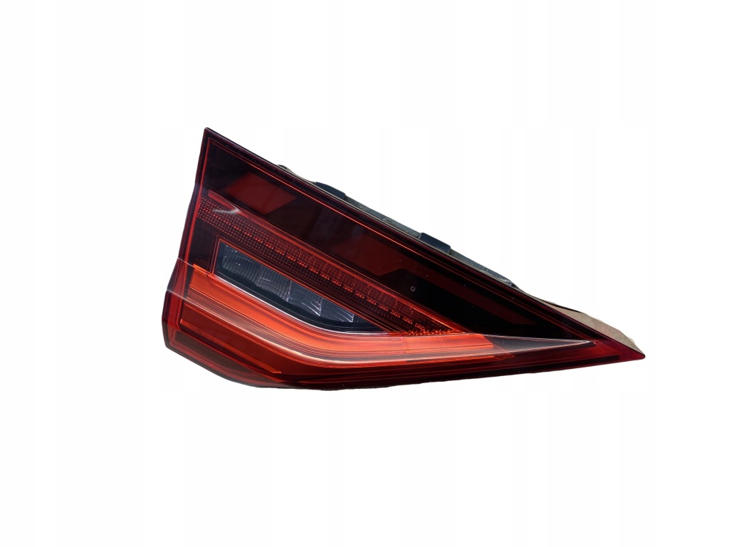 фото №1, Audi a1 82a лампа левая задняя динамическая 82a945093b