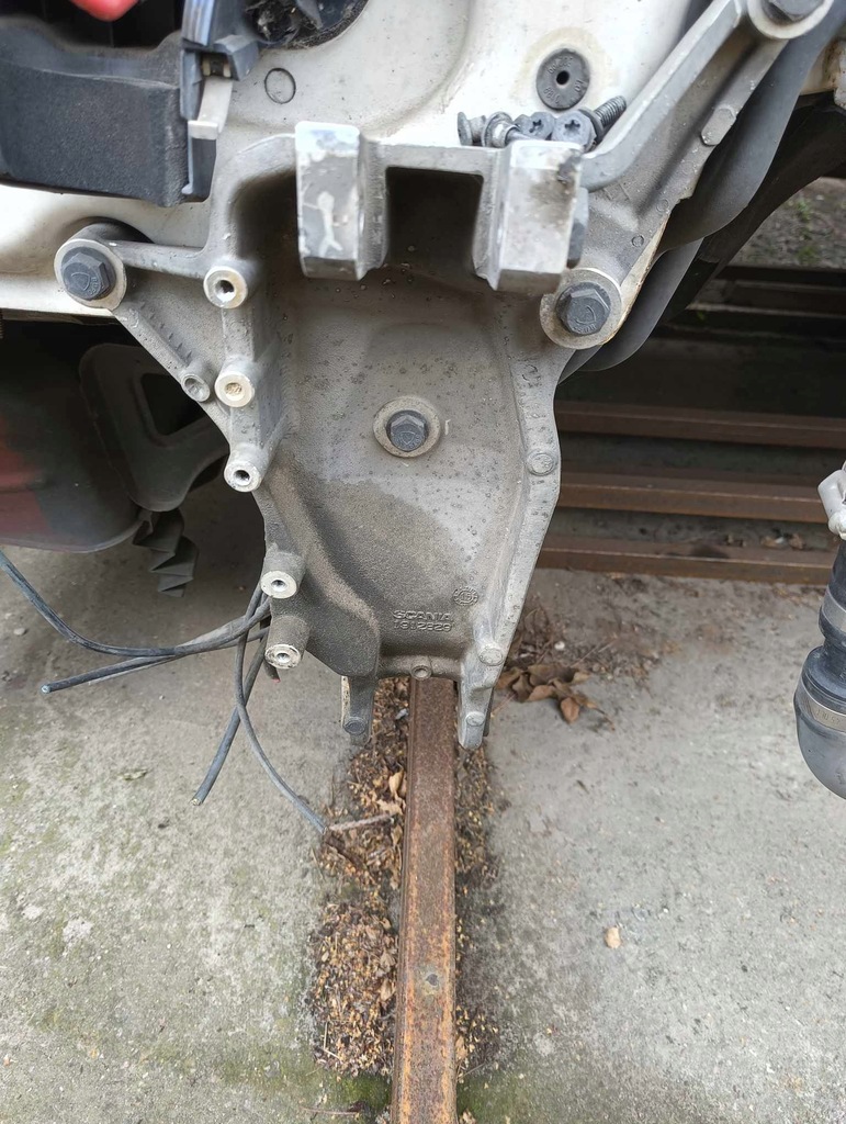 фото №1, Кронштейн кабины scania r streamline 1912828 1912829