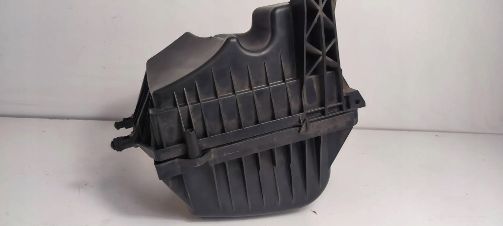 Корпус фільтра повітря opel mokka 1.7 cdti 1097871 Зі Шроту