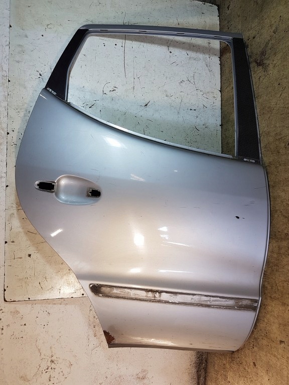 фото №1, Дверь правый задняя mercedes w168 lift