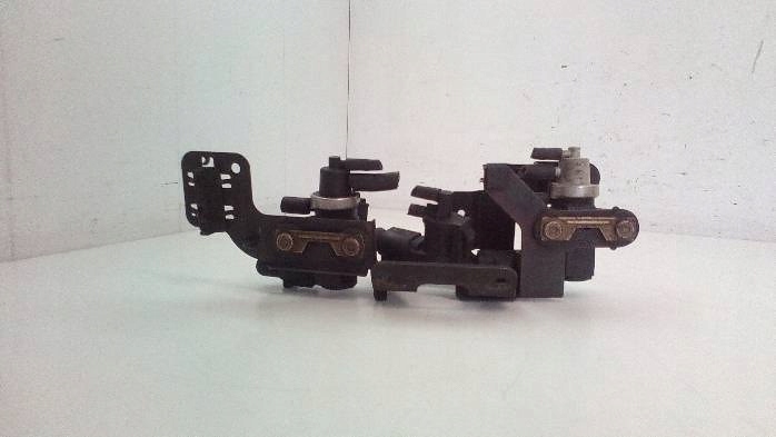 фото №9, Клапаны вакуумa турбины bora 1,9tdi 1j0906627