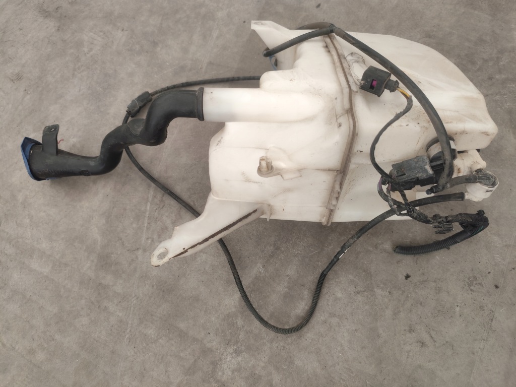 фото №1, Volvo v60 lift бачок омывателя