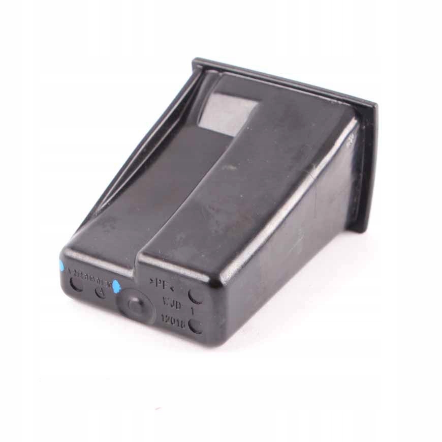 фото №12, Mercedes w212 пепельница консоль средняя задняя a2128100130