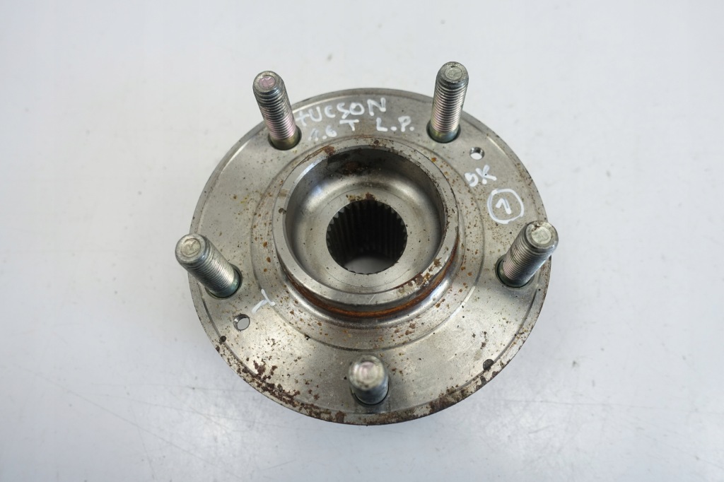 фото №1, Hyundai tucson iii левая передняя ступица поворотный кулак