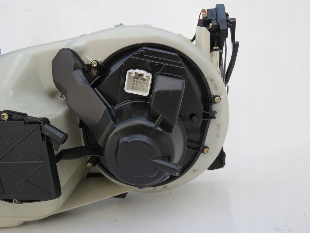 фото №16, Обігрівач комплект volvo xc70 ii cross awd 2.4d 185km 2000-2007r p30755812