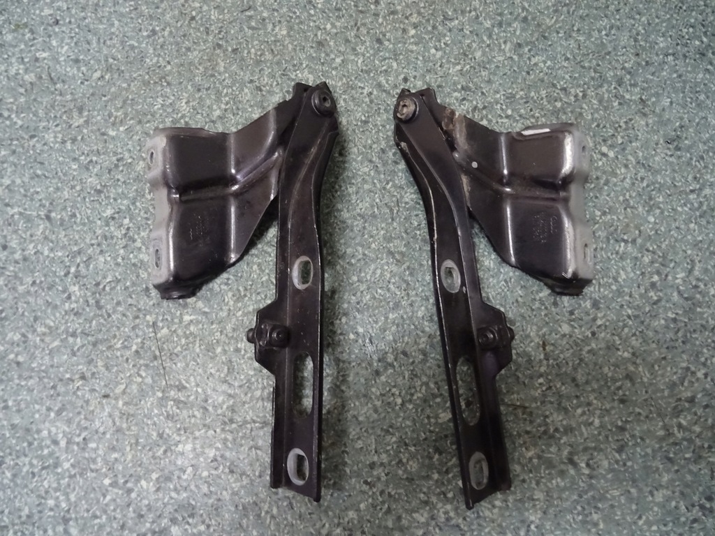 фото №1, Audi q5 8r 8r0 петли капот левый + правый lz7l