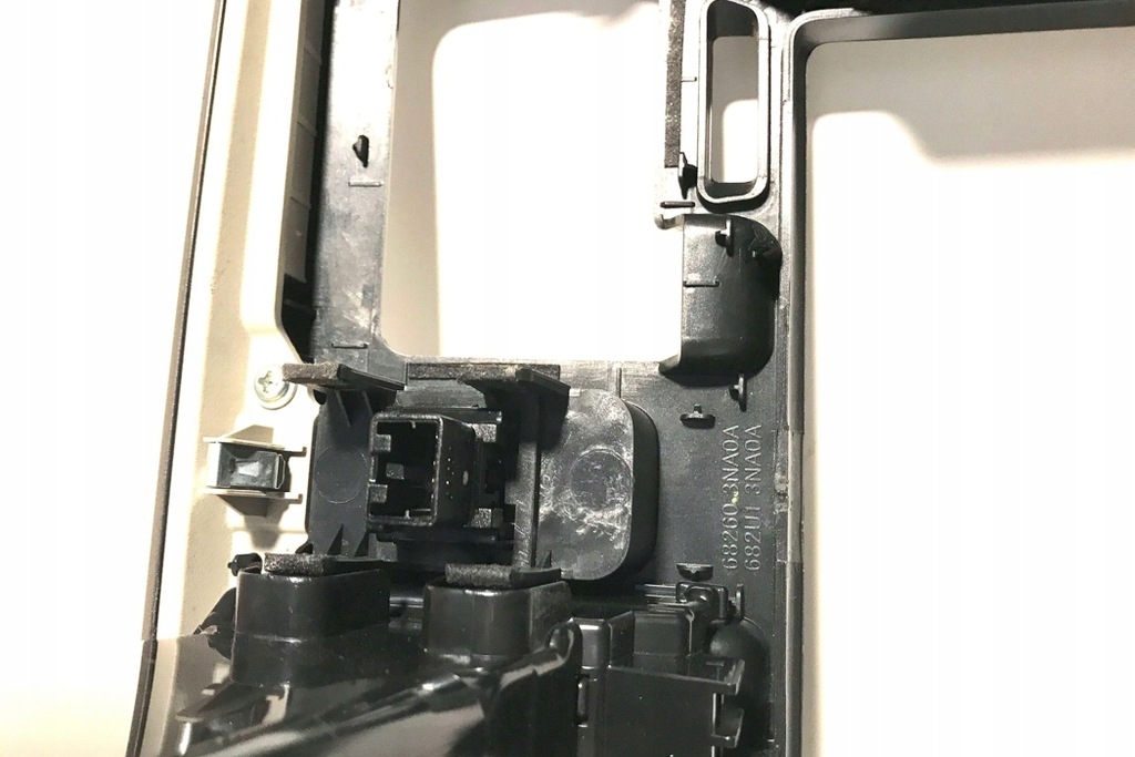 фото №11, Молдинг декоративная приборная панель nissan 682603na0a 2012