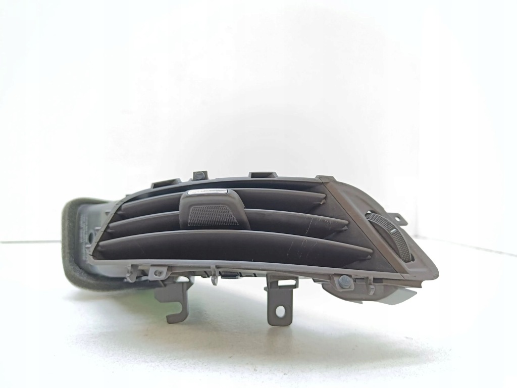 фото №6, Opel zafira c 2012 бічна решітка обдув панелі приладової панелі