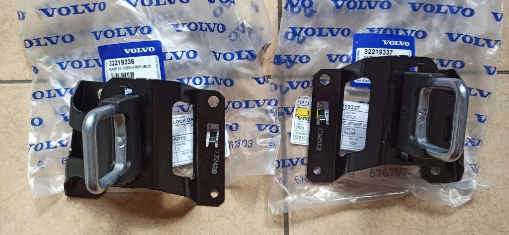 фото №1, Volvo xc60 ii крепление капот левый правый новый