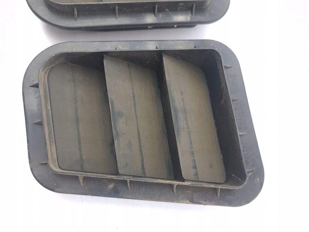 фото №5, Hyundai kona i 2020 комплект решётка вентиляционная pod бампером задним