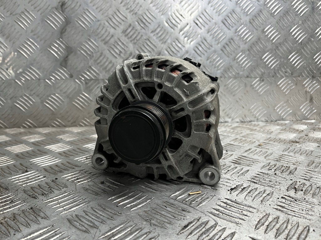 фото №1, Генератор 30644799 volvo v60 i s60 ii 1.6 d2