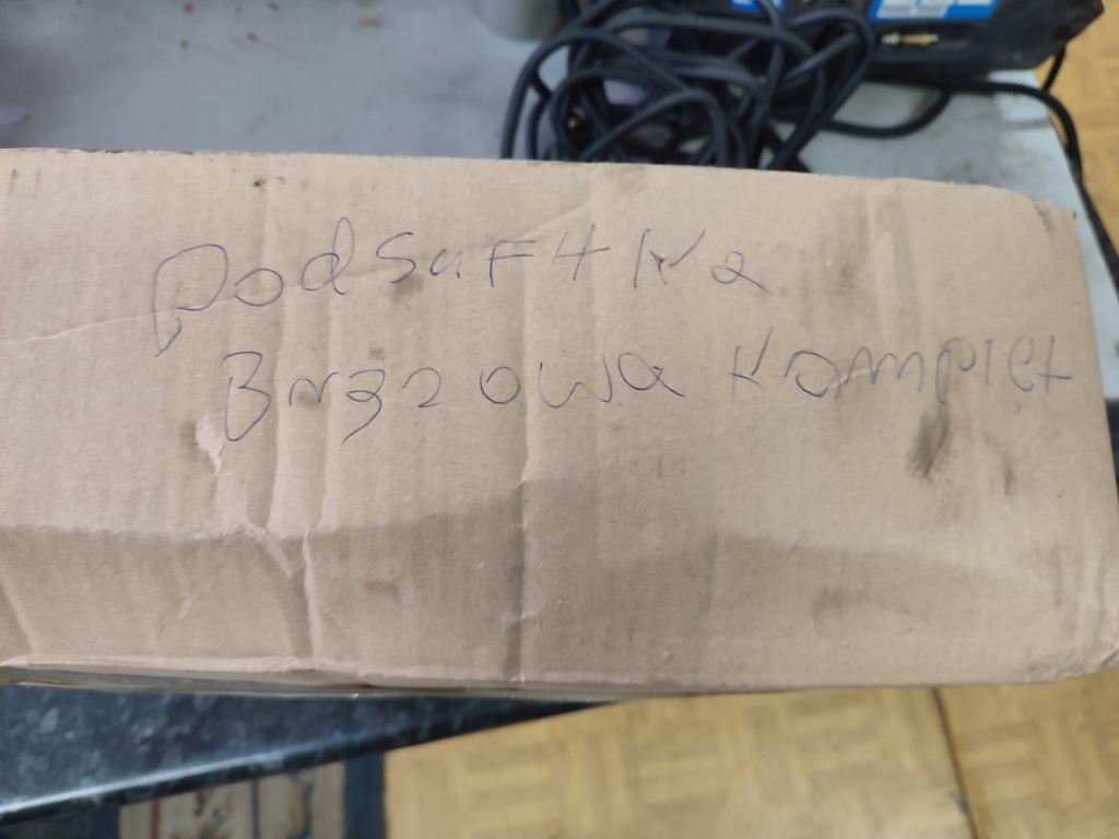 фото №15, Потолок люк оранжевая audi a6 c6 kombi