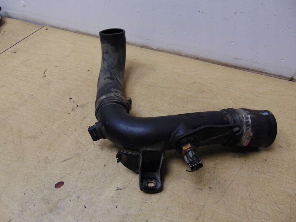 Труба воздухозаборник воздуха toyota auris i 2.0 d4d 17362-or021 Доставка