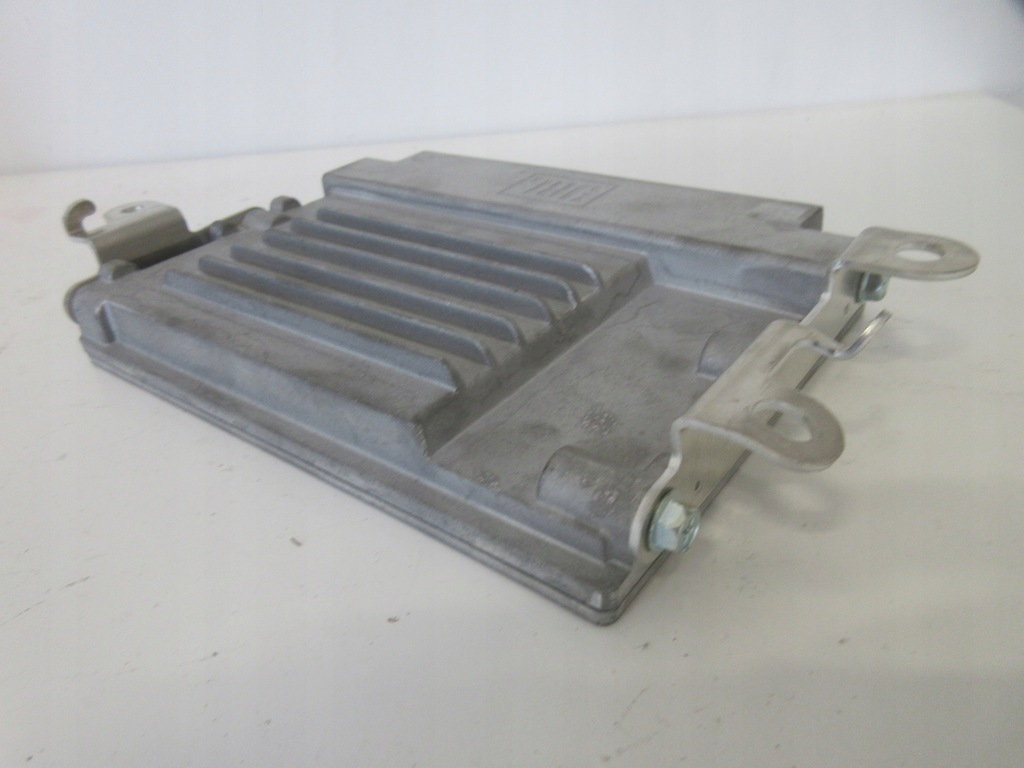 фото №8, Rav4 v 2019- підсилювач jbl 86280-42060