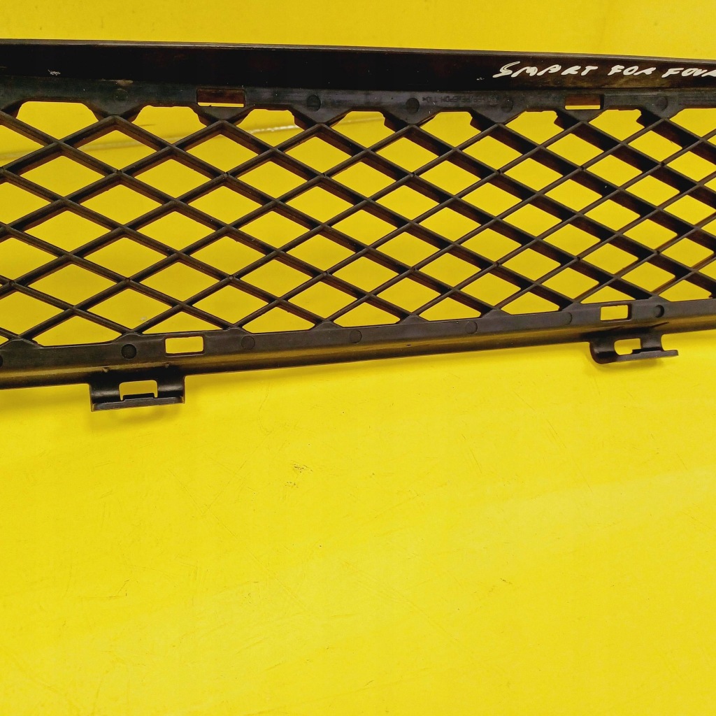 Решётка бампера средняя smart forfour 1 a4548880123 nr31 Недорого