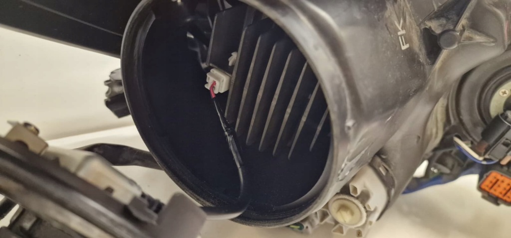 фото №5, Subaru outback v 5 2015 full led лампа левая