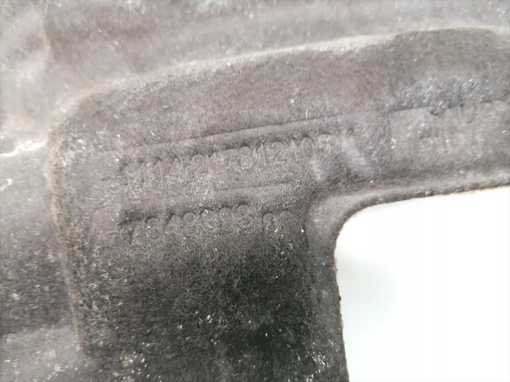 Bmw 3 series защита тепловая трубы выпускной 320i бензин 135kw 184 hp с Разборки